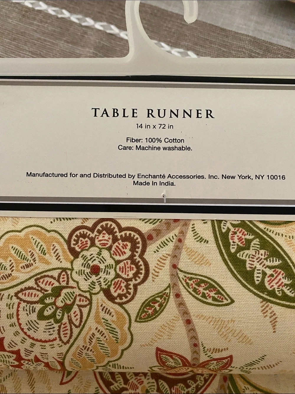 Table Runner NWT Raymond Waites New York